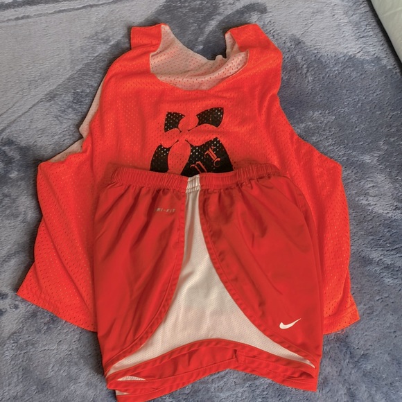 Nike dri fit shorts women size XS & reversible lacrosse training athletic shirt - Picture 3 of 11